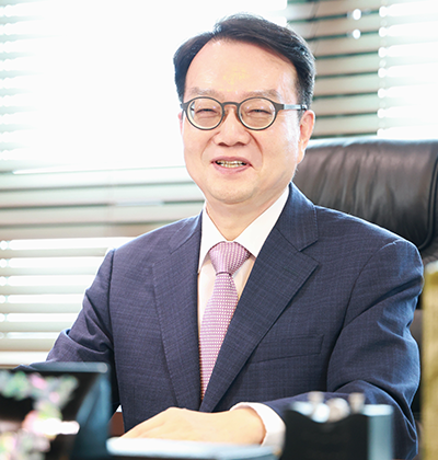 총장사진